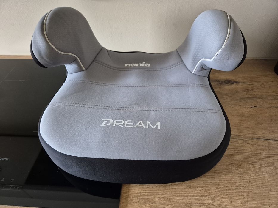 Fotelik "poddupnik" podstawek samochodowy