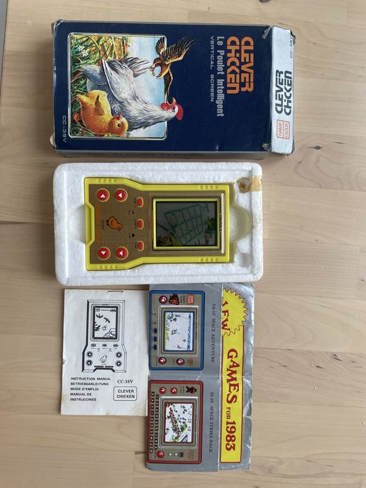2 jogos electrónicos de bolso anos 80