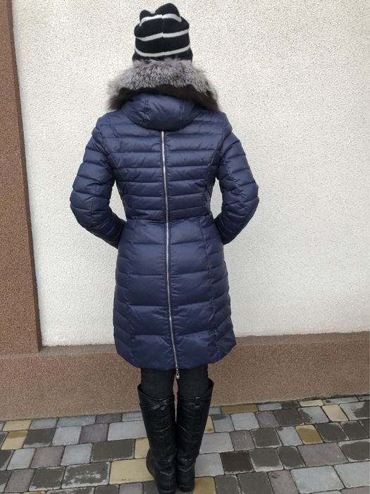 Пуховик жіночий