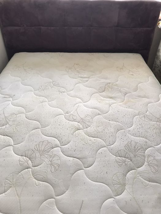 Кровать с матрасом в подарок