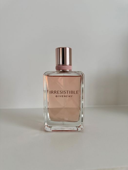 Irresistible Givenchy Very Floral Givenchy perfumy 50 ml