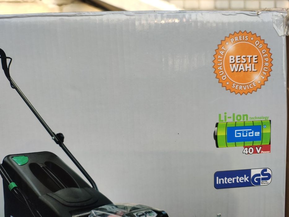 Газонокосарка акумуляторна потужна 40см шир