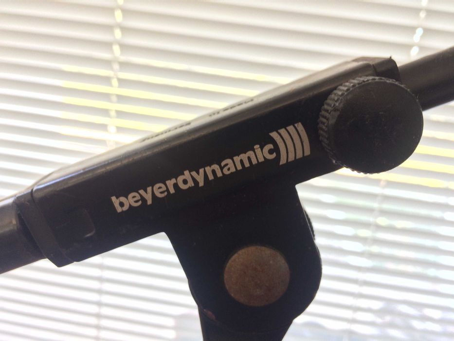 Beyerdynamic tripé de microfone curto