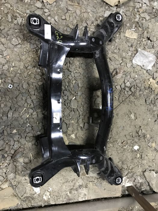 Задняя балка BMW 3 G20 33316877393