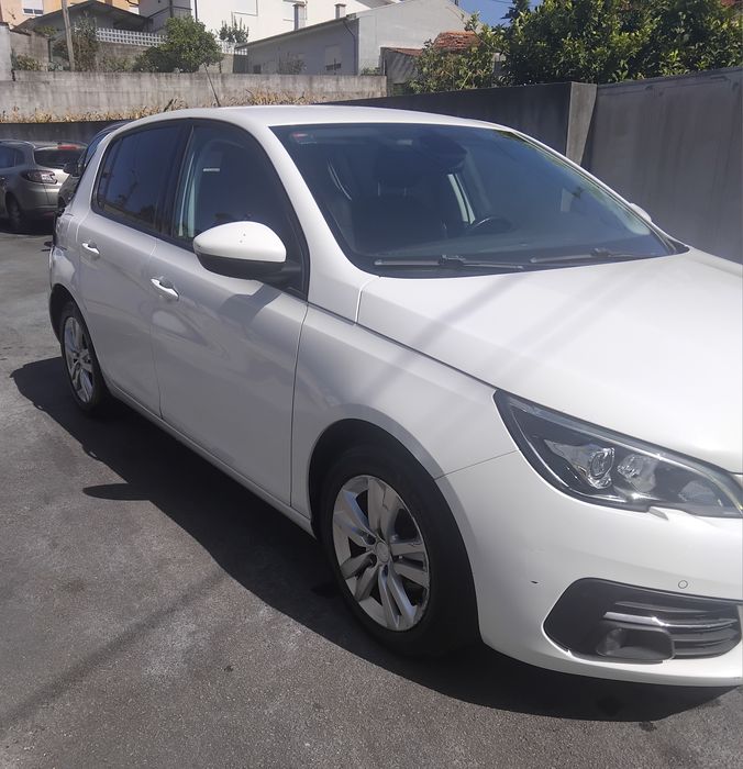 Vendo peugeot 308 1.6 hdi de 2018 nacional acidentado salvado