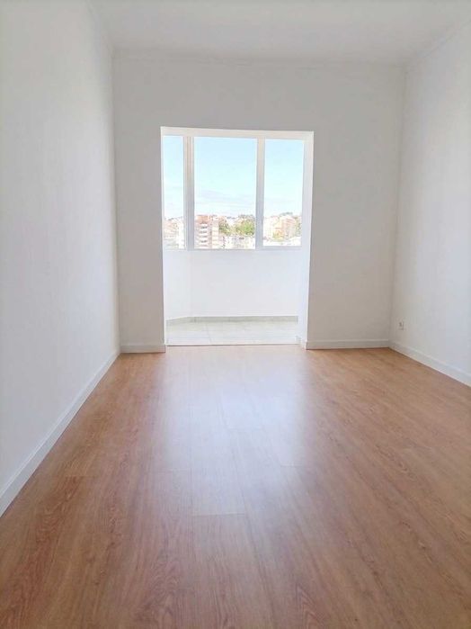 Apartamento T2 na Sobreda – Perto do Fórum Almada e Lisboa
