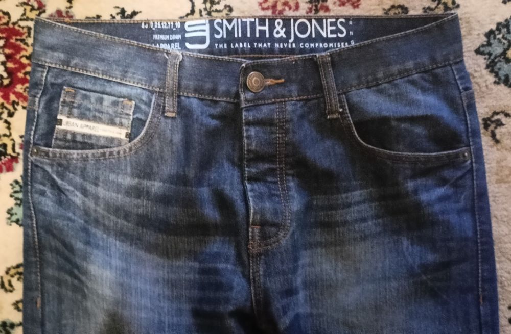 Джинсы Smith & Jones W-32,L-34