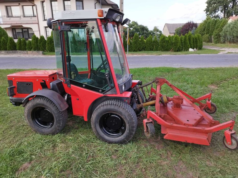 Antonio Carraro 3800 HST z kosiarką sprowadzony