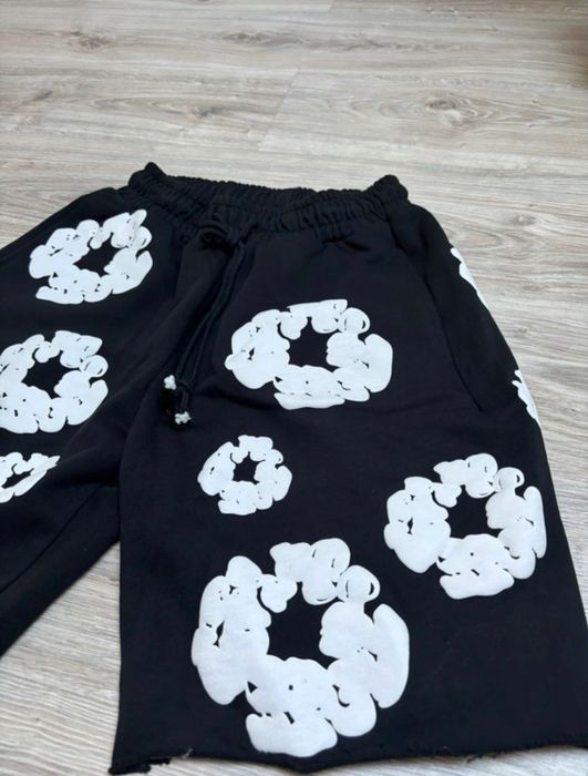 Czarne spodenki Denim Tears