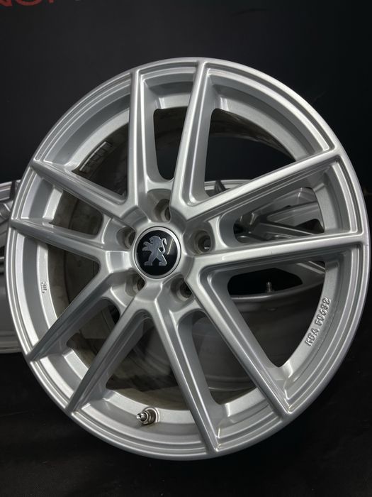 Диски R17 5x108 Et45 7.5J. Peugeot 3008 5008 407 508 605 607 Rifter
