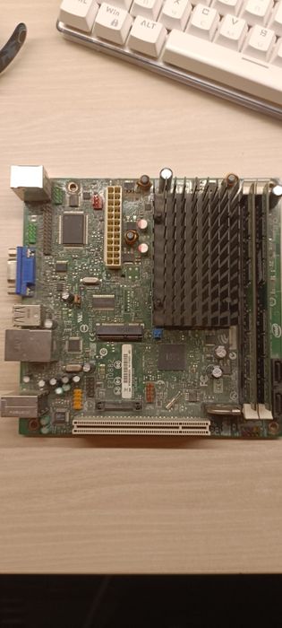 Mini ITX плата з процесором та пам'яттю комплект