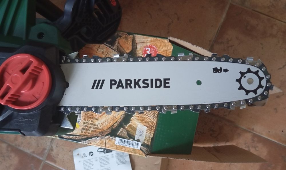 Motosserra com bateria de 4Ah Parkside 20V