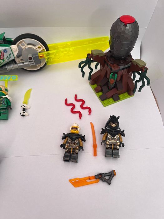 Набори Lego Ninjago та фігурки
