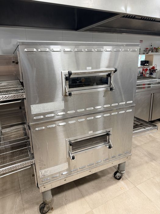 Forno de esteira duplo