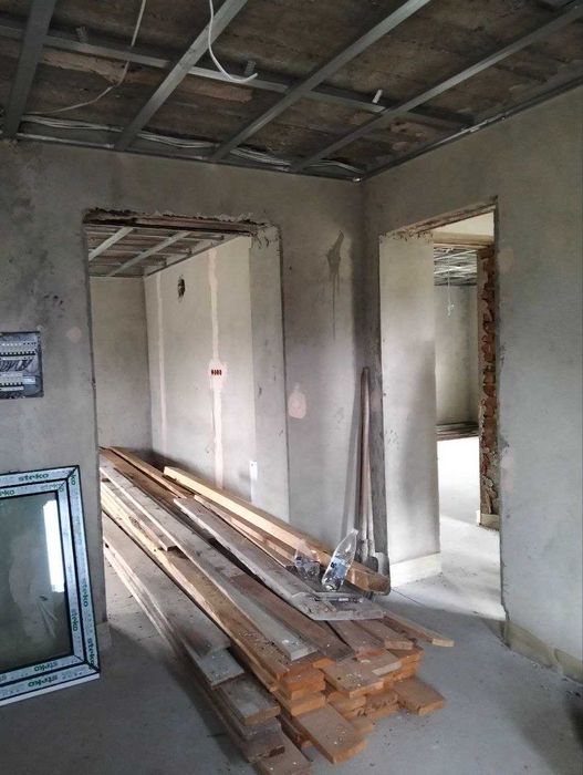 Продаж будинку. 10 сот ділянка