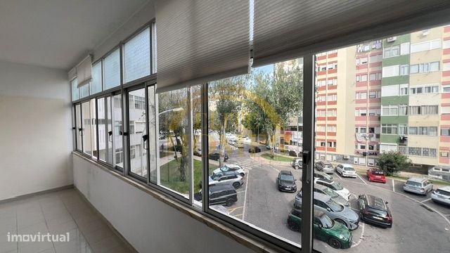 Apartamento T2 em Oeiras.
