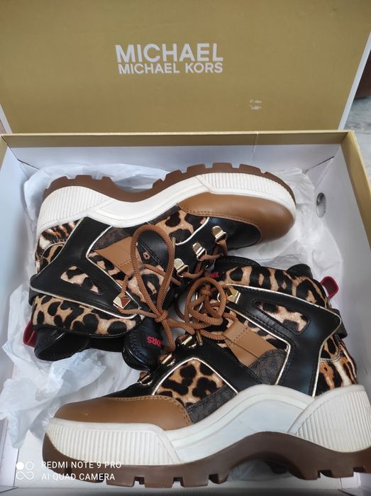 Ботинки женские, фирма Michael kors, размер 36.