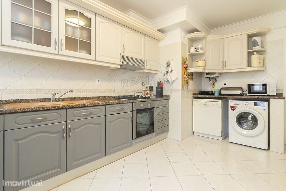 Apartamento T2 para venda — Corroios, Setúbal