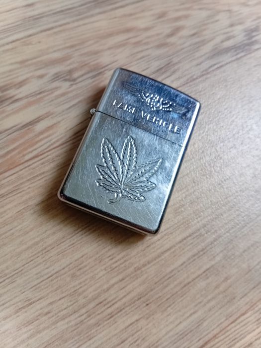 Запальничка бензинова газова