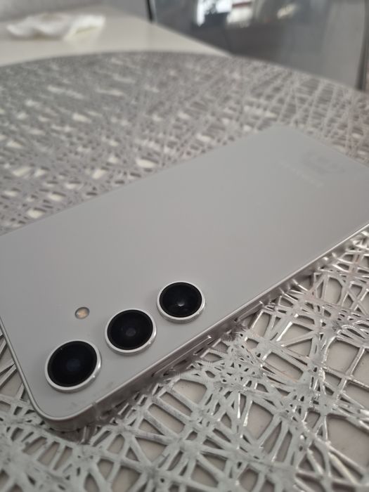 Samsung s24 plus