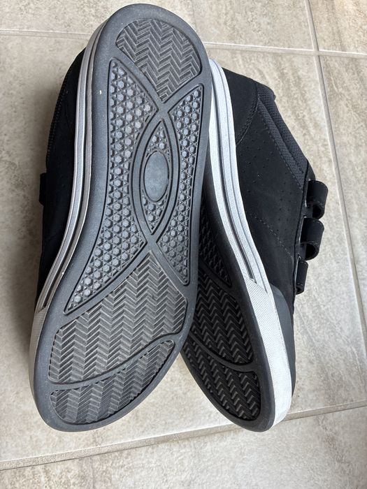 Damskie buty sportowe