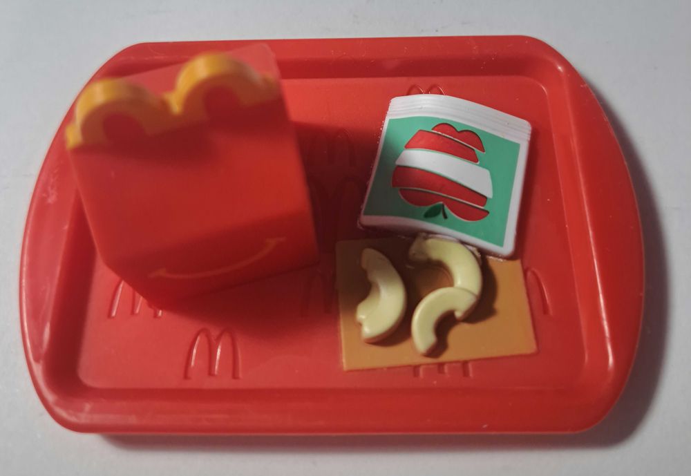 Coleção Happy Meal  McDonald´s 2.50€ cada.