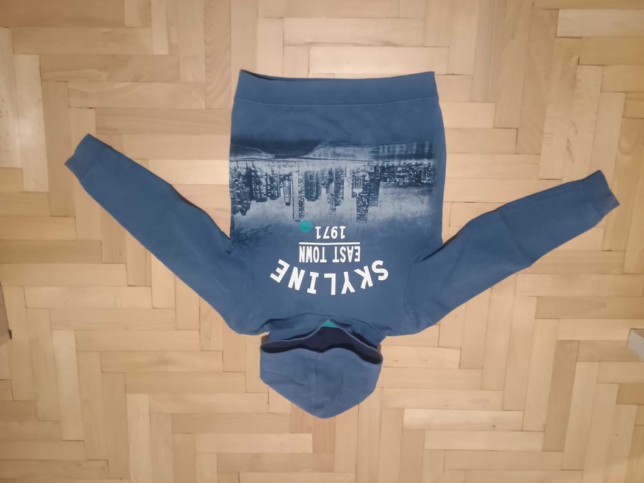 Bluza dresowa z kapturem 134/140