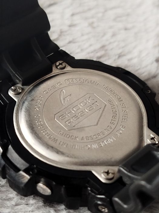 Zegarek Casio G-Shock GMD-S6900SM classic digital black shock resistan