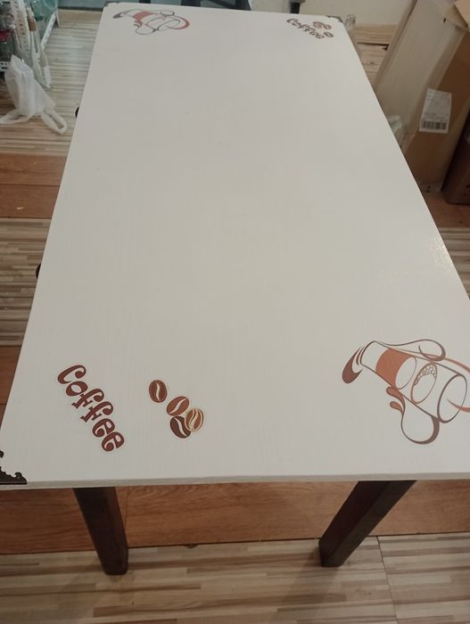 Sprzedam stół+ 2 krzesła