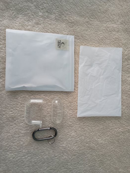 Słuchawki douszne APPLE AirPods 4