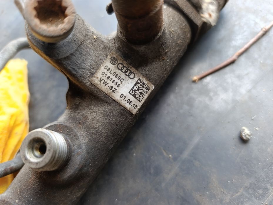 Wtryski pompowtryskiwacze przewody listwa paliwowa VW t5 t6 2.0 TDI