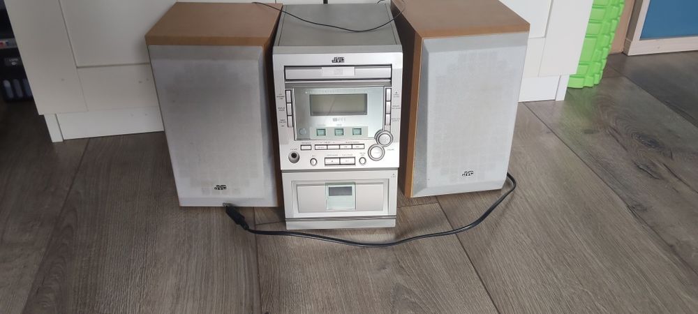 Mini wieża jvc ux-m3r  audio pilot w zestawie