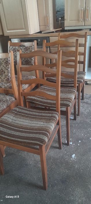 Krzesła antyki PRL