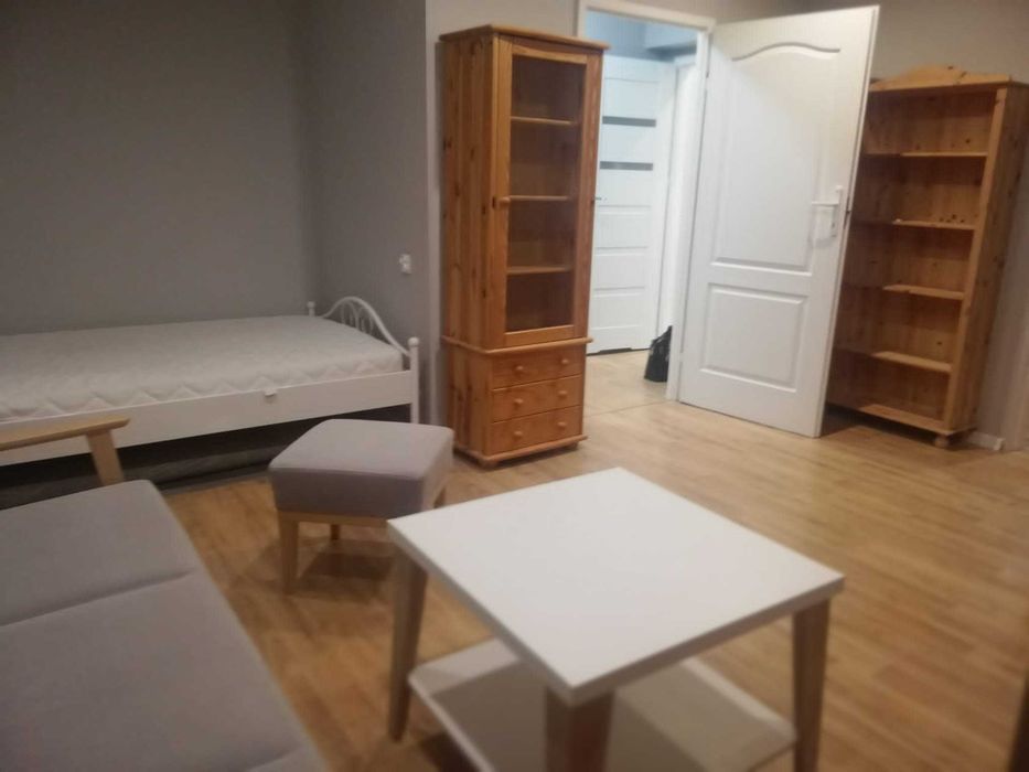 Śliczna kawalerka o pow.31 m², 5min od Galaxy. - Więcej