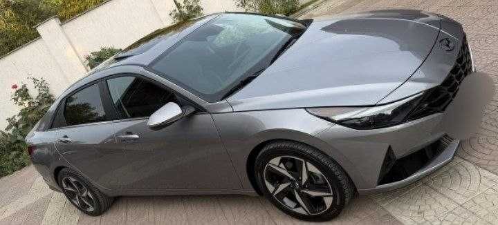 Hyundai Elantra 2023