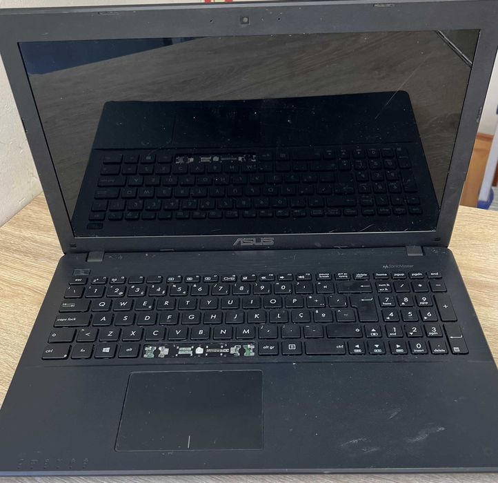 ASUS X552M portatil
