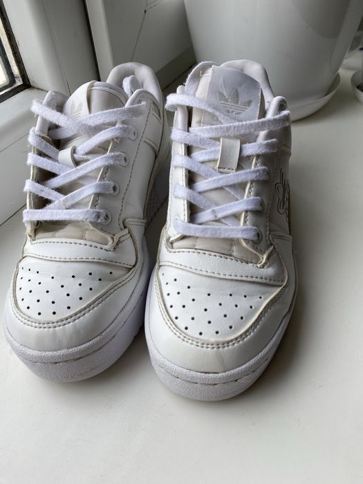 Кросівки Adidas forum bold j