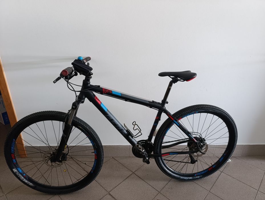 Bike Berg  xc9 300€ discos a óleo 29'