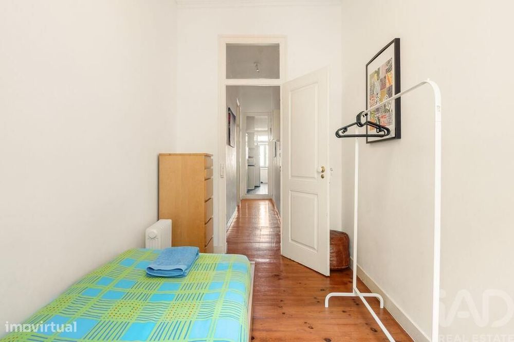 Apartamento T2 em Alcântara de 59 m2