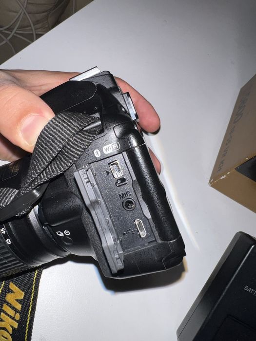 Nikon 5600d NOVA + lente + acessórios + caixa