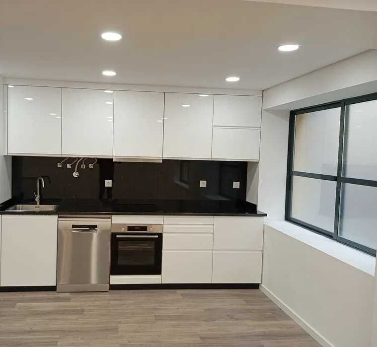 Amadora T2 renovado com parqueamento