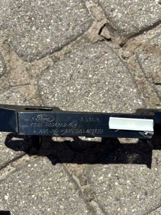 Направляюча передньої стійки Ford Edge