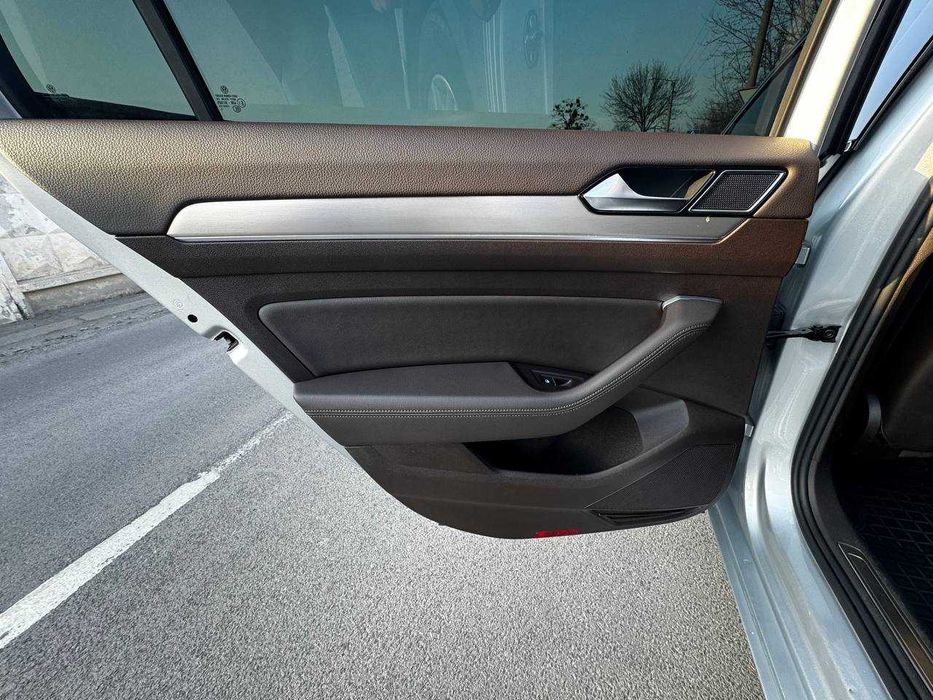 Продам Пасат b8 Wolksvagen pasat b8 highline