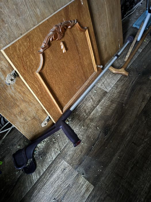 Костиль для ходьби