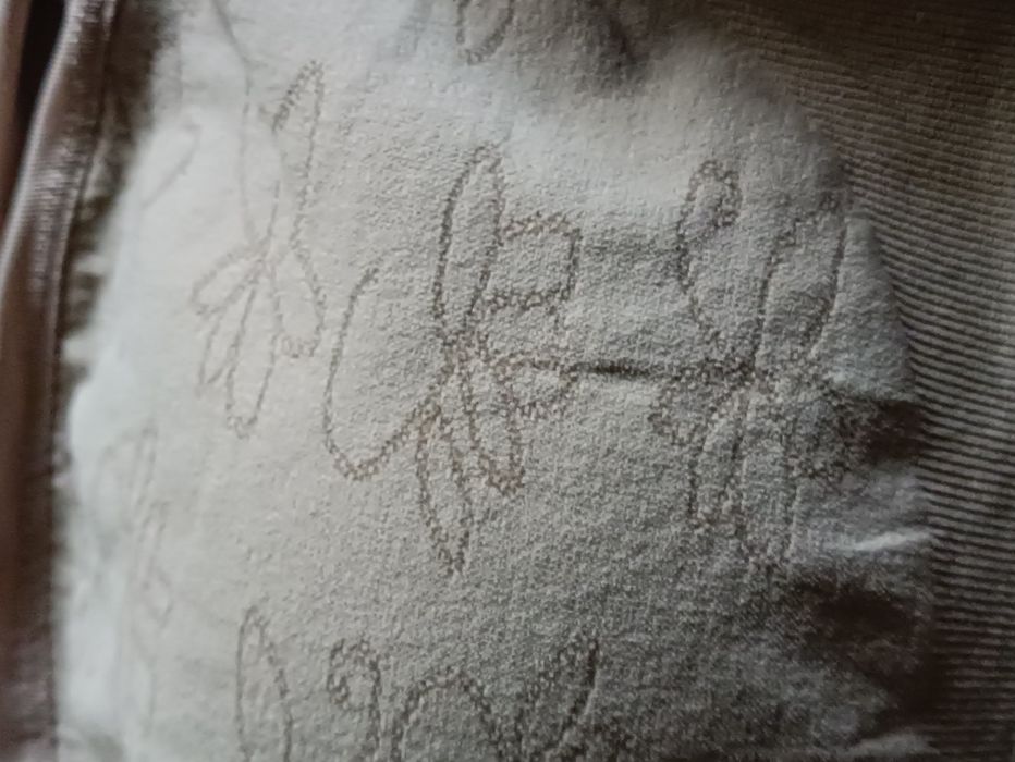 Stanik sportowy z siateczka