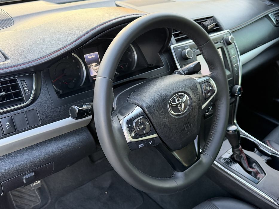 Toyota Camry 2017