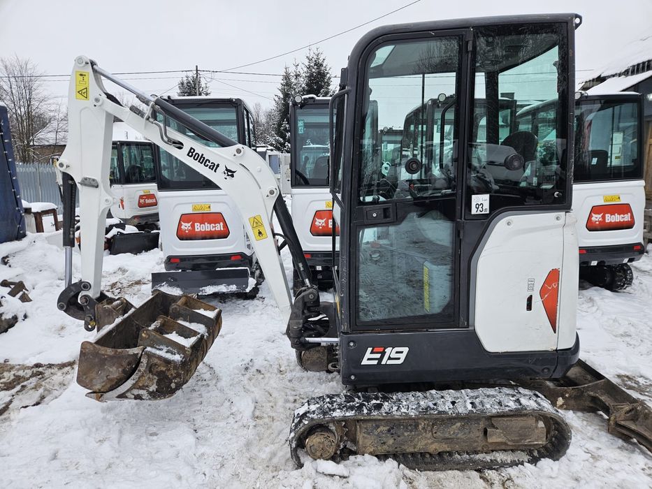 Minikoparka Bobcat E19 Long Arm, super stan, pewna