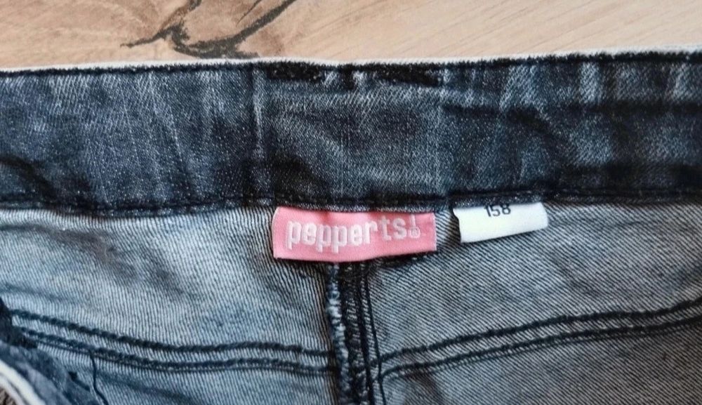 Krótkie spodenki szorty jeansowe 158