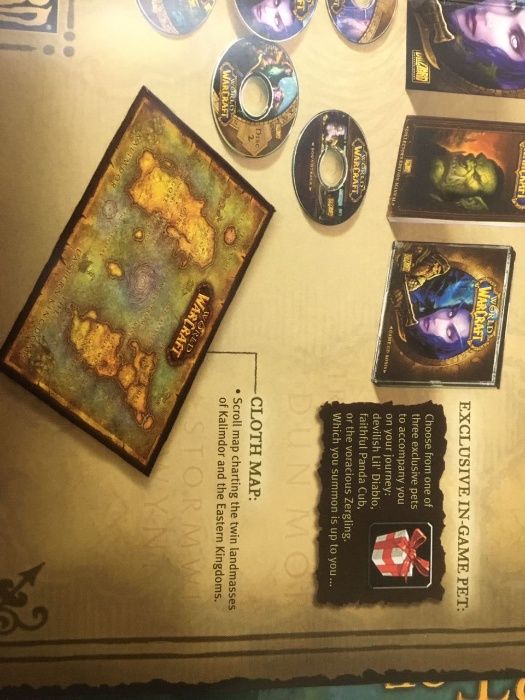 Карта Азерота из коллекционного издания World of Warcraft Classic