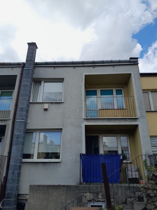Dom w zabudowie szeregowej – 108 m² + piwnica